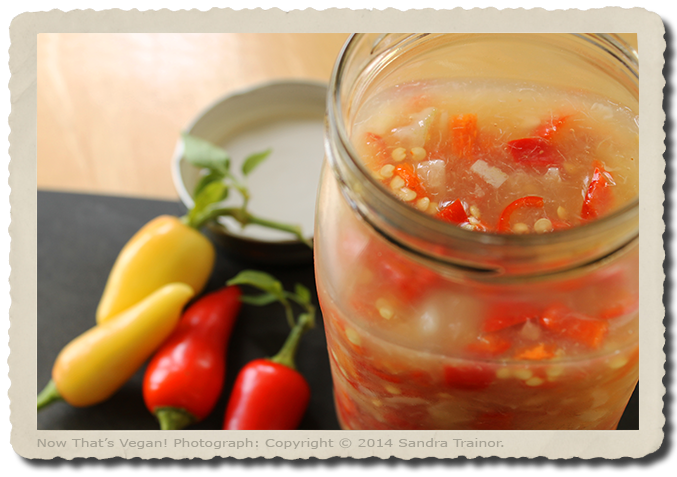 A sauce made with limes and peppers.