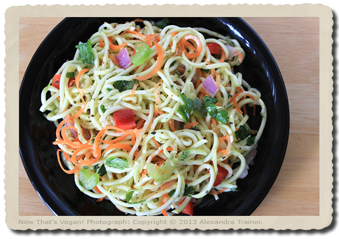 Spiralized zucchini with vegetables.